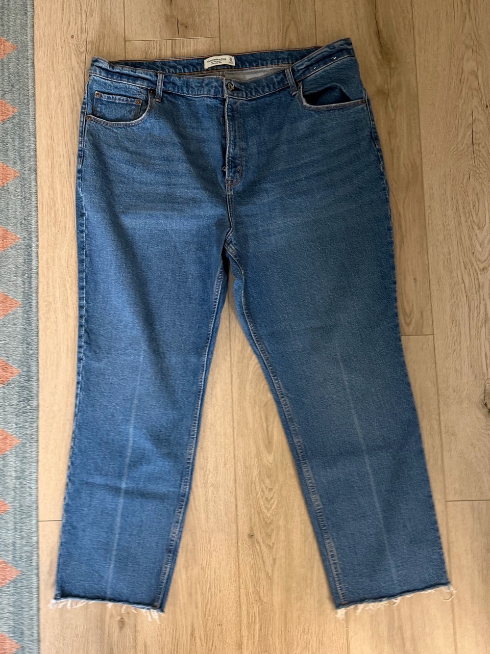 Abercrombie & Fitch 90s Straight Ultra High Rise Women’s Jeans